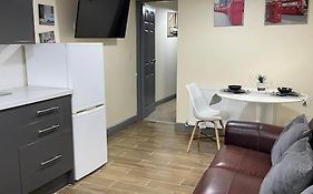 Modern 2 Bedroom Apartment In Derby City Centre
